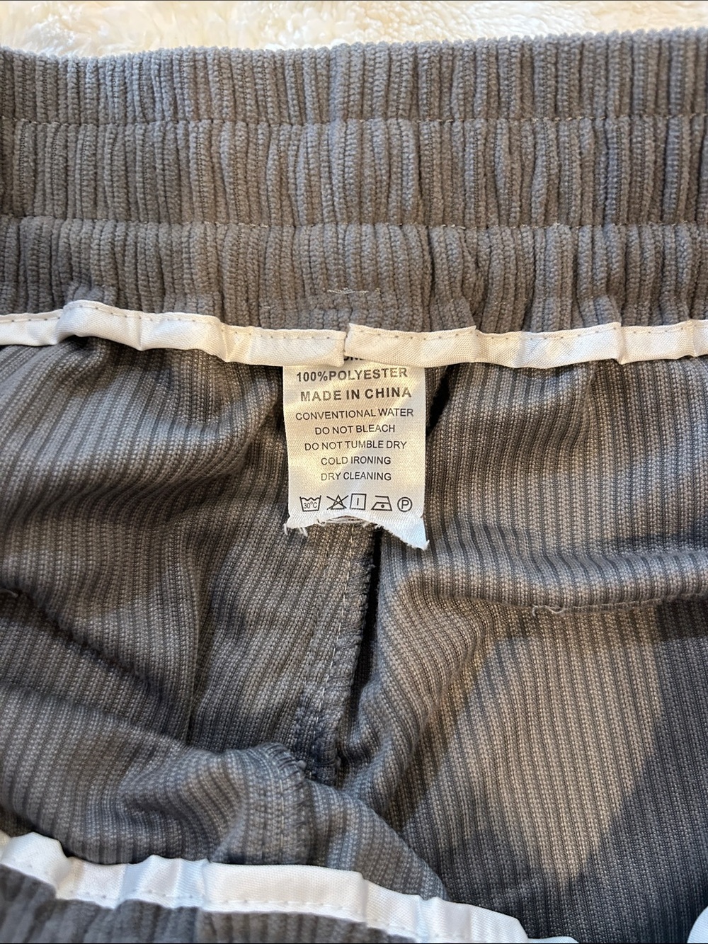 Men's Gray Corduroy Cargo Jogger Pants - Picture 2 of 2